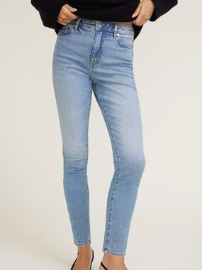BNWT Dynamite High Rise Skinny Jeans